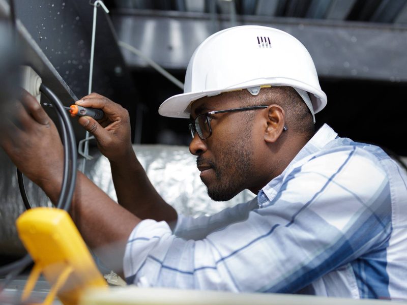 Eletricista Industrial